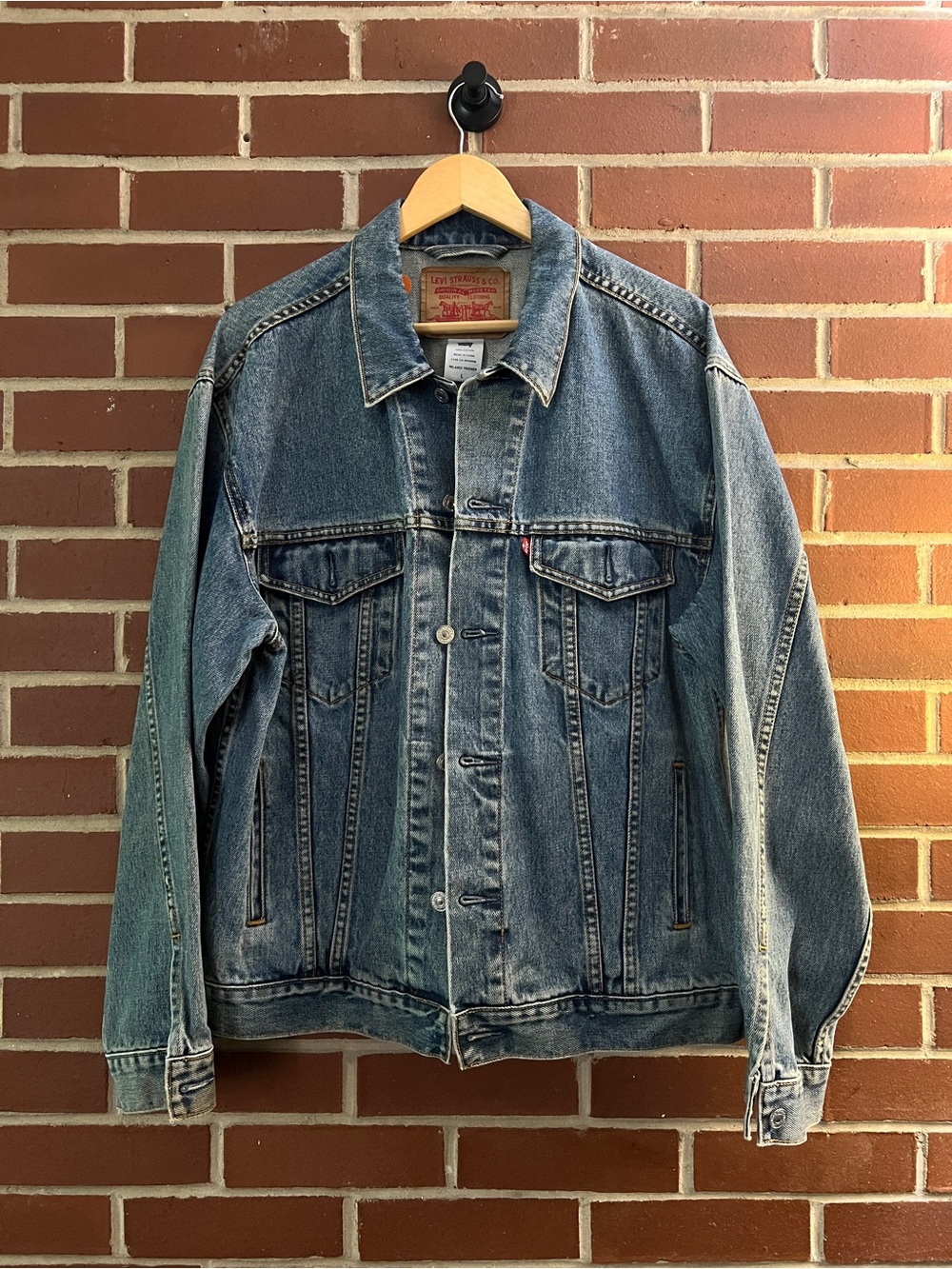 Levi’s Denim Trucker Jacket - Mens Size Large